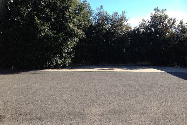 Property Grounds 31 of 38