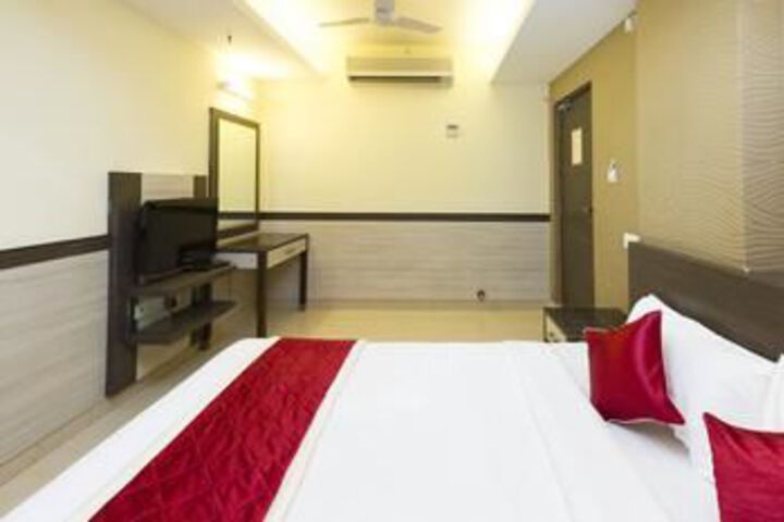 Room 4 of 19