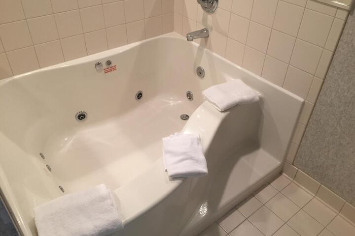 Standard King Bed Accessible (17 of 22)