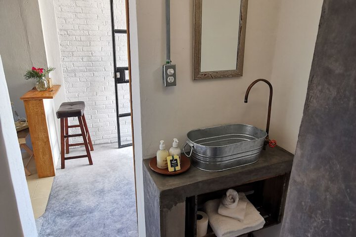 Room 42 of 61
