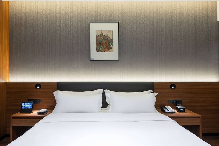 Room 31 of 44