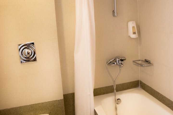 Room 40 of 55