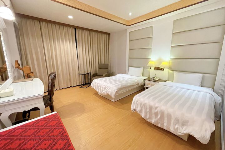 Room 7 of 68