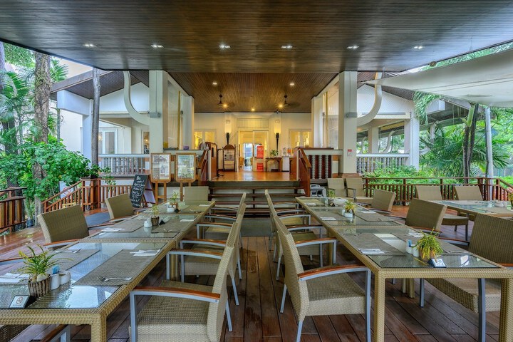 Dining 108 of 120