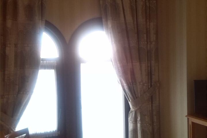 Room 10 of 58