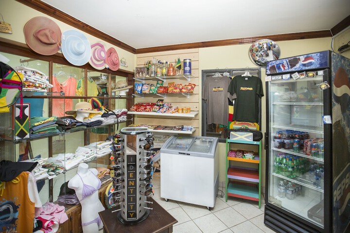 Gift shop