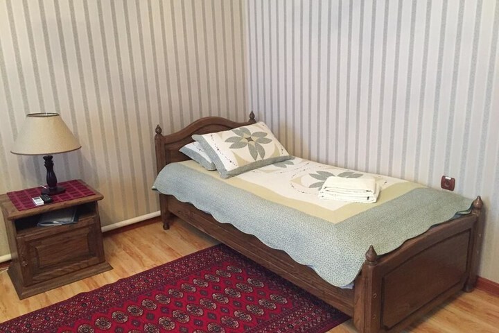 Room 3 of 46