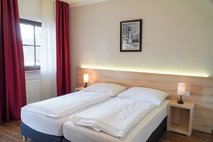 Room 16 of 73