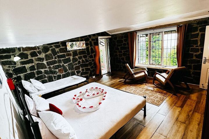 Room 5 of 25