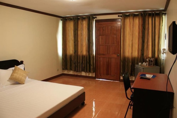 Room 5 of 22