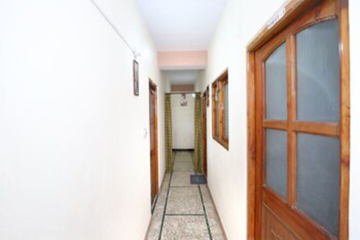 Ballroom/Hall 9 of 25