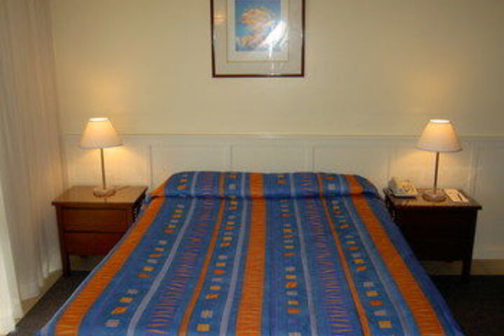 Room 3 of 46
