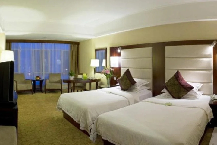 Room 6 of 23