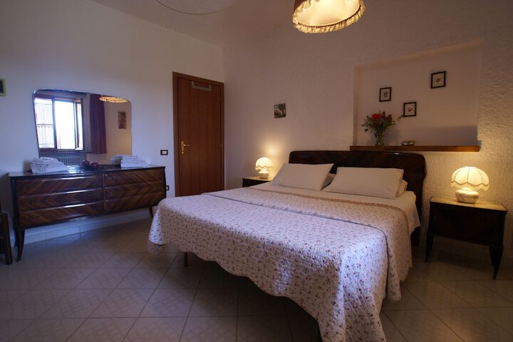 Room 12 of 74