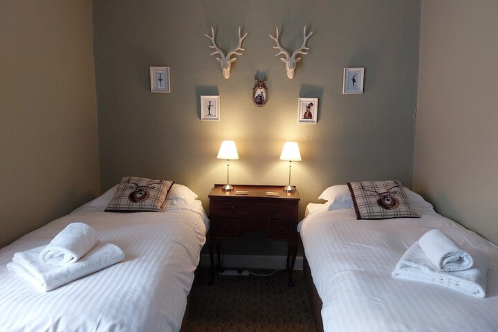 Room 26 of 47