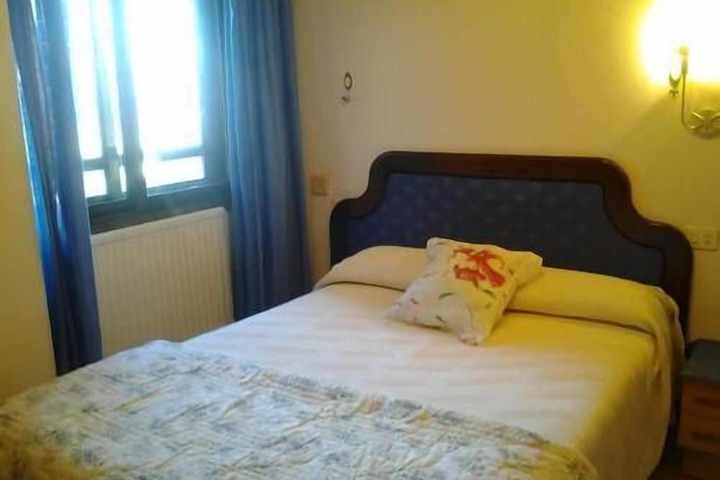 Room 32 of 45