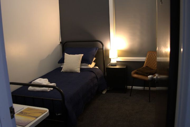 Room 6 of 26
