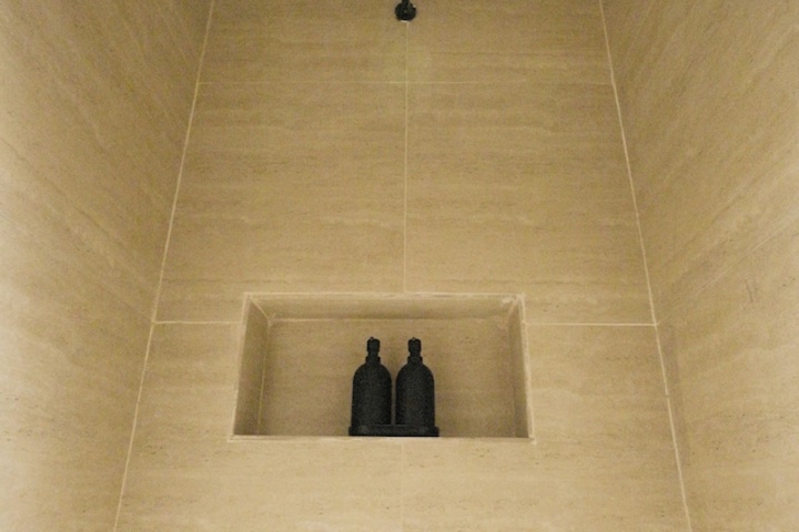 Room 8 of 11