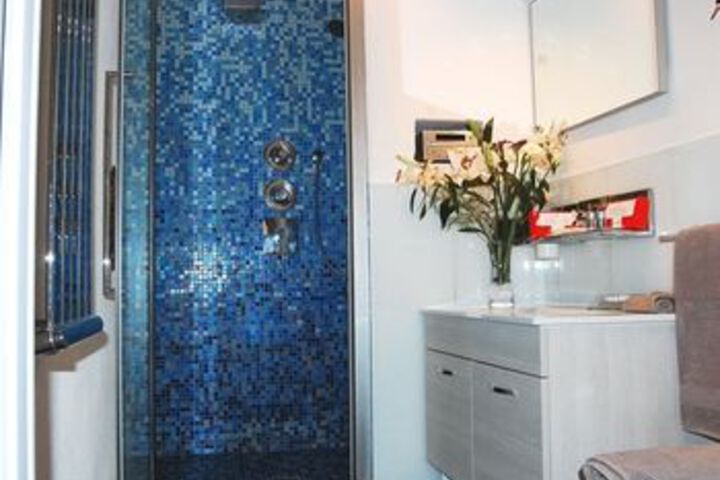 Room 4 of 21