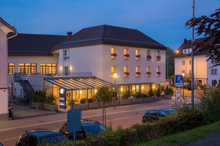 Hotel 43 of 44