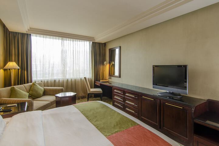 Room 16 of 71
