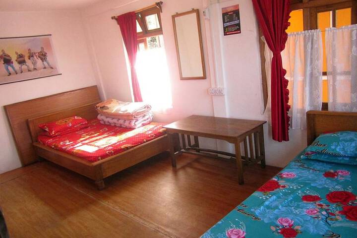 Room 7 of 13