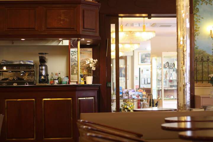 Breakfast/Coffee Service 27 of 48