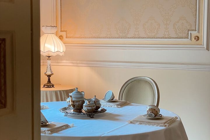 Breakfast/Coffee Service 59 of 83