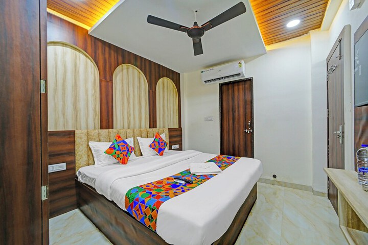 Room 17 of 26