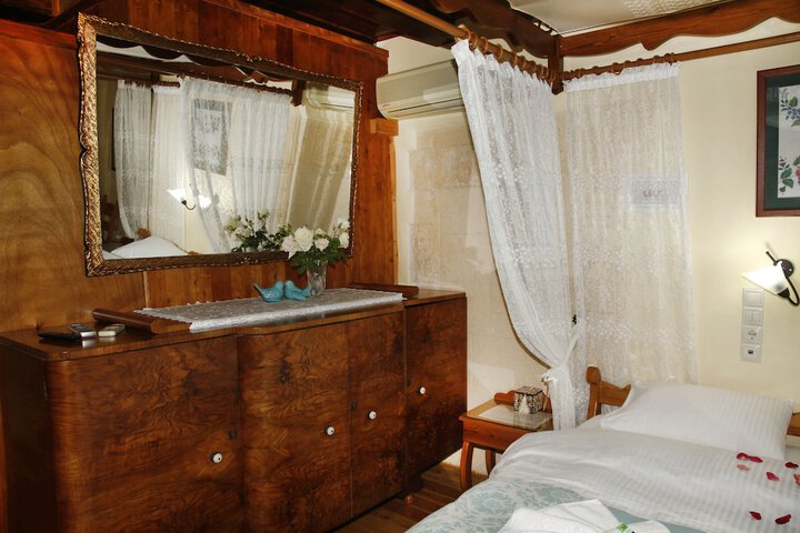 Room 20 of 82