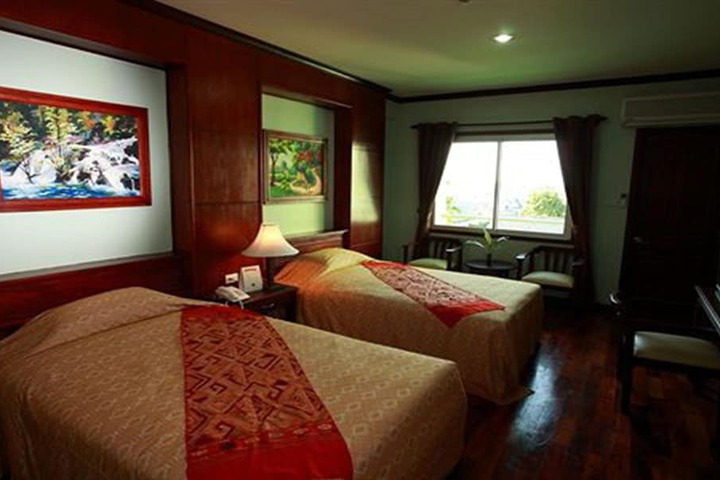 Room 15 of 31