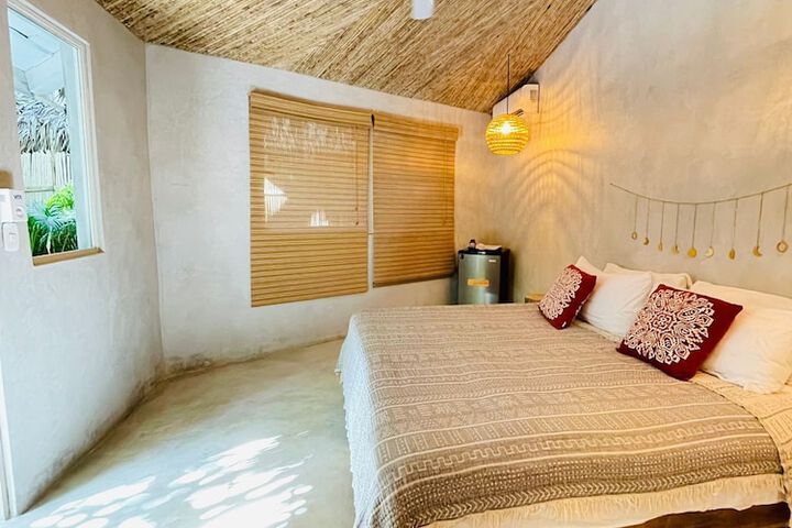 Room 5 of 26