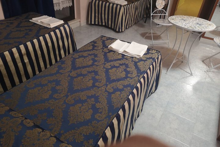 Room 45 of 53