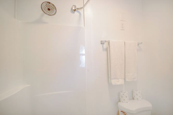 Room 56 of 106