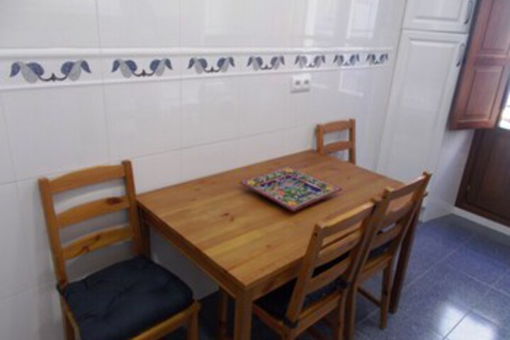 Room 7 of 25