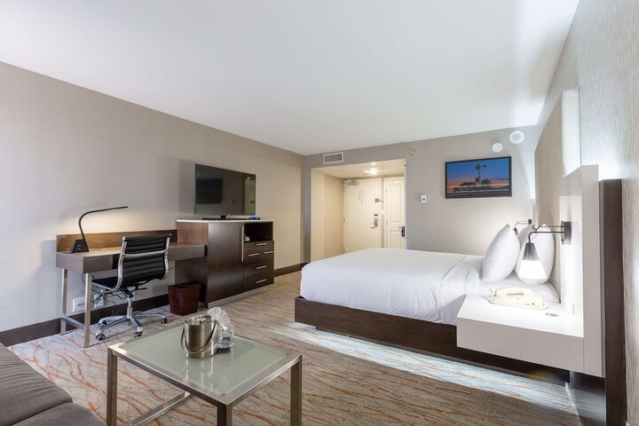Room 12 of 53