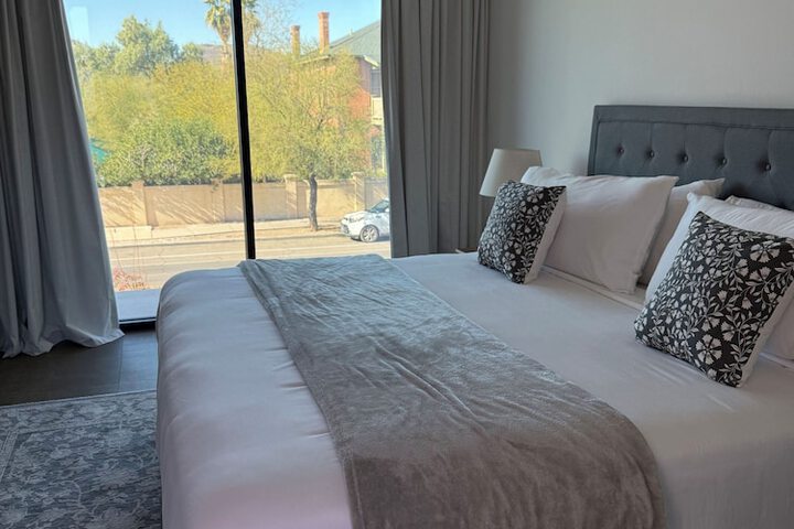 Room 2 of 21