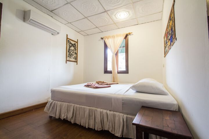 Room 9 of 63