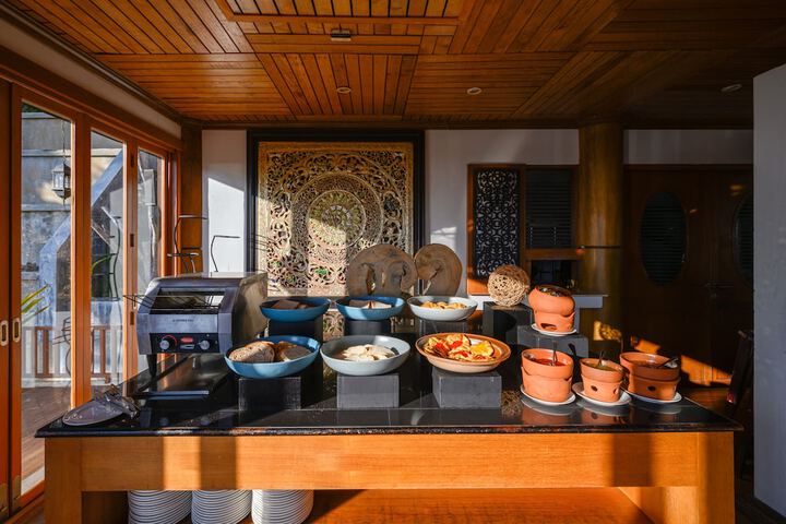 Dining Photos