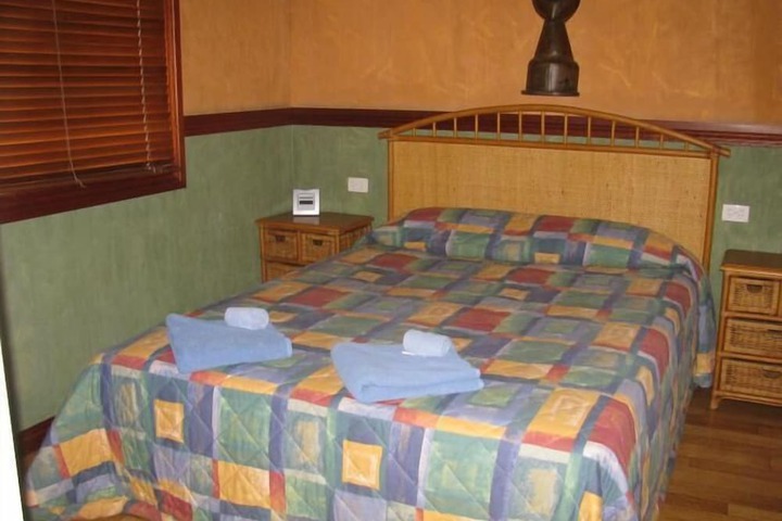 Room 3 of 11