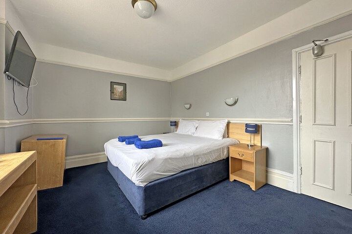 Room 19 of 44