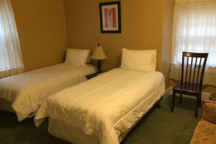 Room 26 of 48