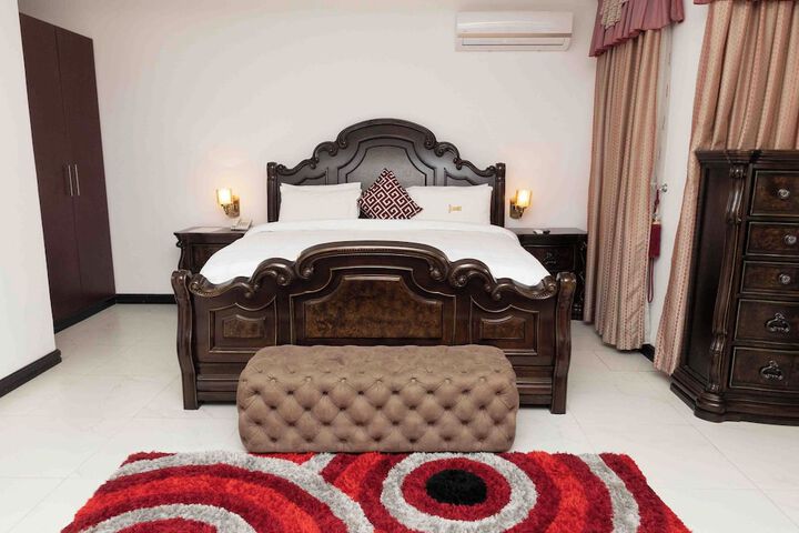 Room 7 of 23
