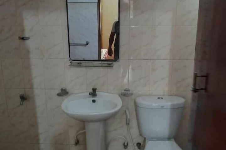 Room 19 of 48