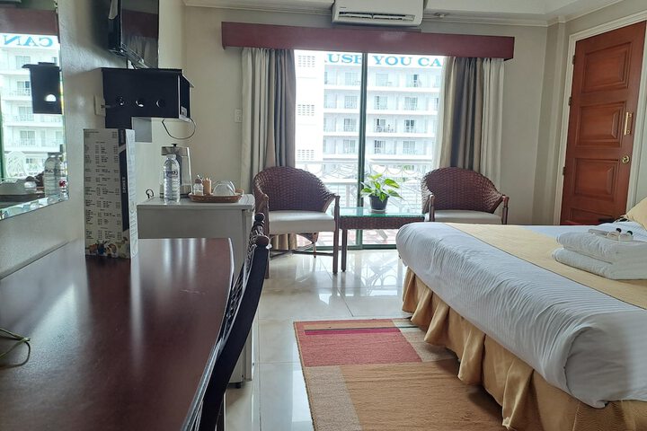Room 9 of 55