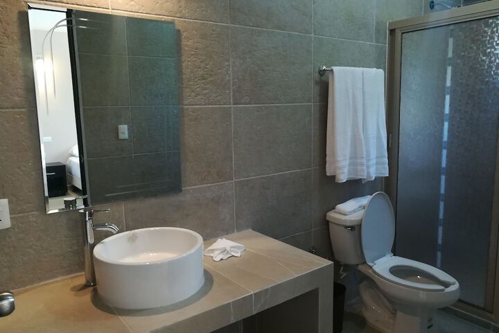 Room 18 of 43