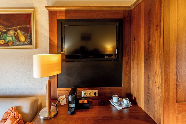 Room 47 of 146
