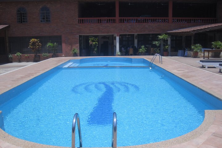 Coconut Grove Regency Hotel