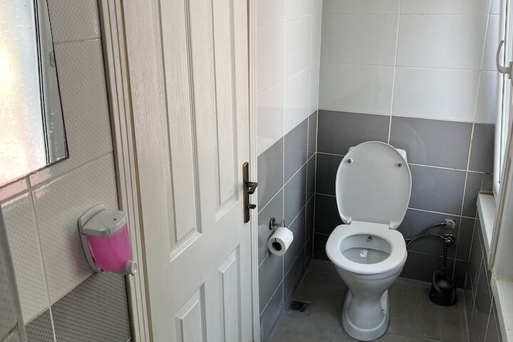 Room 14 of 19