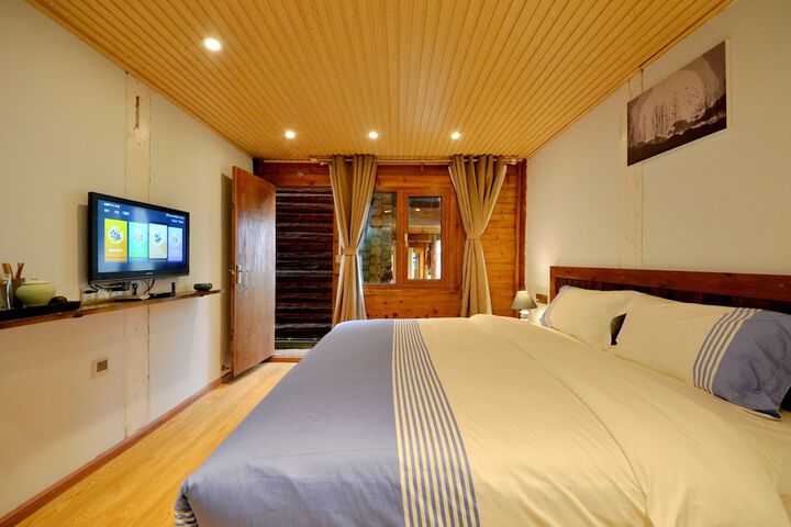 Room 18 of 48